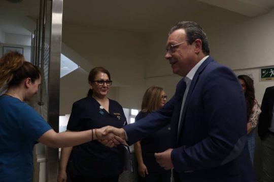 Φάμελλος από το «Λαϊκό»: Να υπάρξει ενωτική προοδευτική απάντηση για να φύγει αυτή η κυβέρνηση